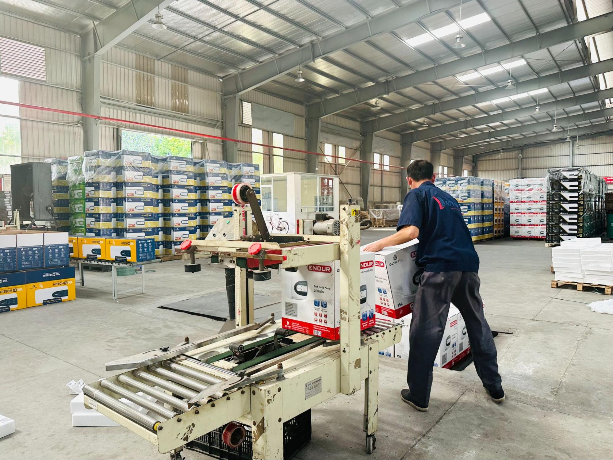 Mua bình nóng lạnh tại đơn vị cung cấp uy tín