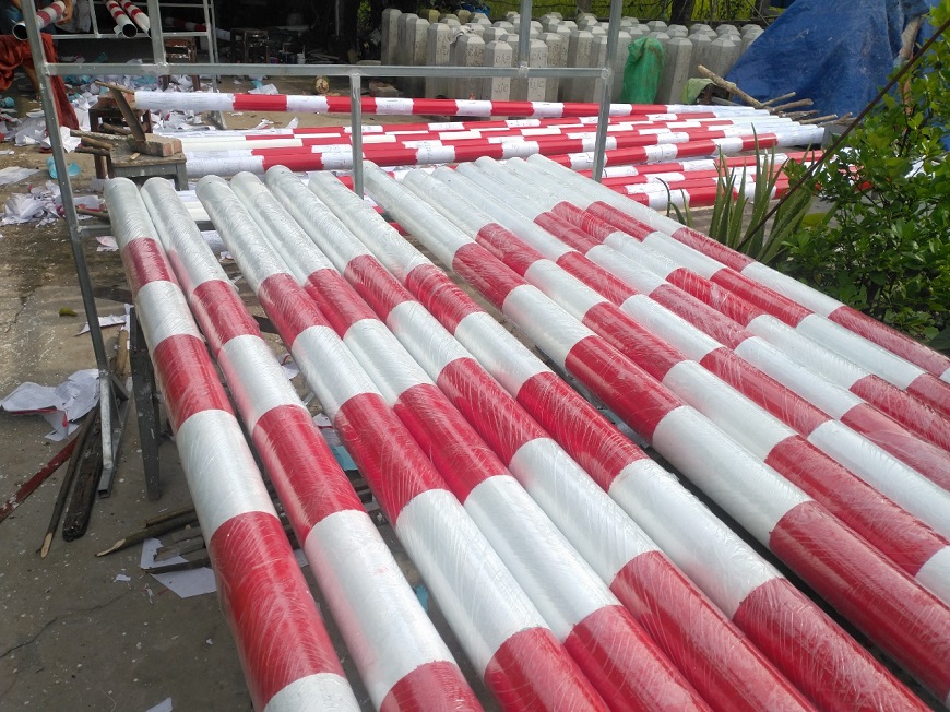 Ống thép mạ kẽm dùng làm cột biển báo giao thông