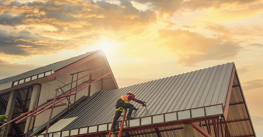 Hiểu môi trường xung quanh sẽ giúp bạn không chỉ chọn đúng màu đẹp mà còn duy trì độ bền màu lâu dài cho mái tôn