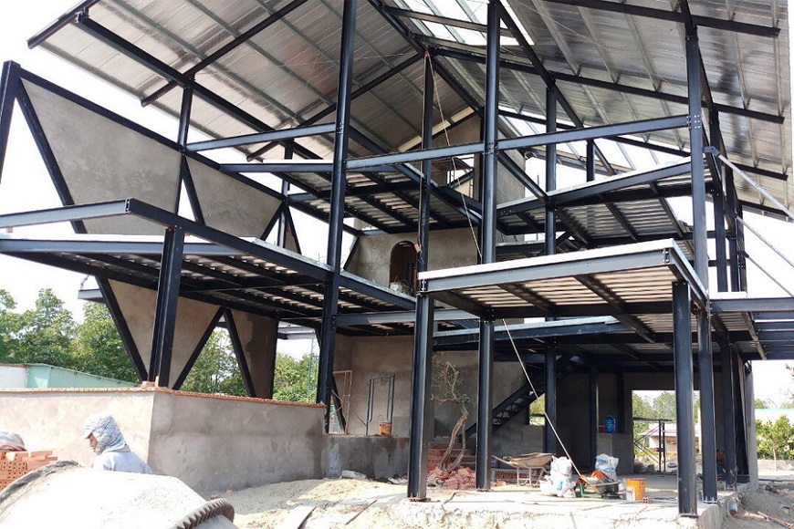 Tính linh hoạt của thép hộp mạ kẽm giúp doanh nghiệp có thể sử dụng sản phẩm cho nhiều mục đích mà không cần đầu tư thêm vật liệu khác