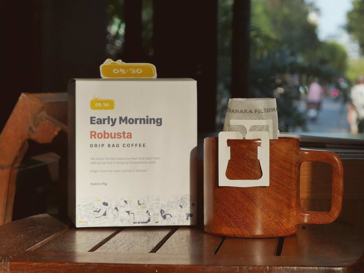 CÀ PHÊ PHIN ĐẬM ĐÀ GIỮA NHỊP SỐNG HỐI HẢ-earlymorning-coffee-specialty-phaphin-rangmoc-rangxay-caphephingiay-caphecaocap