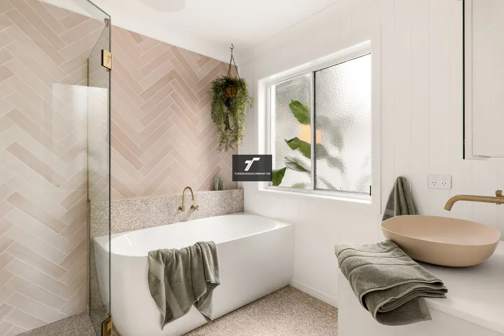 Bức tường trang trí họa tiết xương cá trong phòng tắm tuyệt đẹp