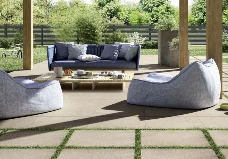 Gạch lát sân màu be: Bí quyết kiến tạo không gian ngoại thất ấm cúng và thư giãn cho cả gia đình.