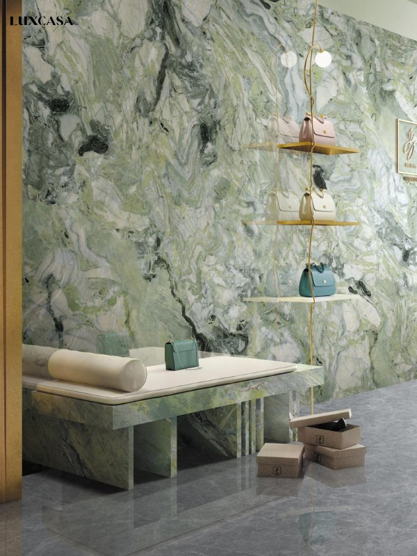 Mẫu gạch mã LUXT2412903 với kích thước 120x240cm sở hữu 3 mặt vân nối nhau tạo ra một bức tường liền mạch