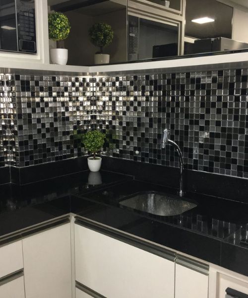 gạch mosaic hình vuông ốp bếp