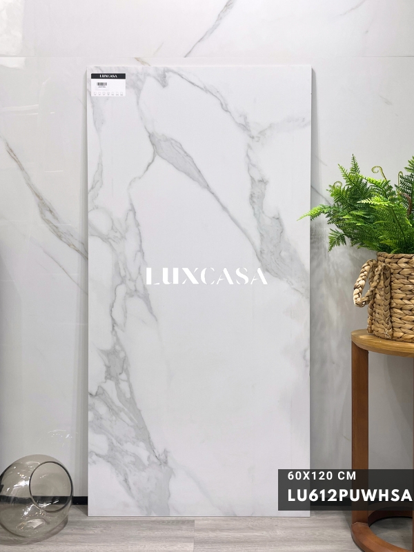 Mẫu gạch giả đá LUXCASA 612PUWHSA trắng vân mây được rất nhiều kiến trúc sư lựa chọn cho công trình của mình