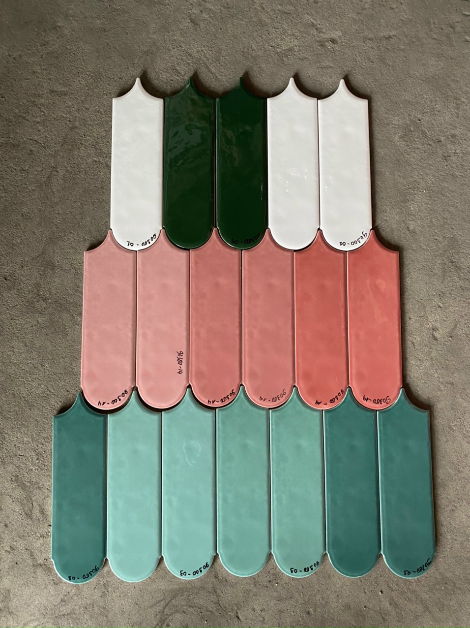 hình ảnh thực tế Gạch mosaic lông vũ M9300 (màu trắng)