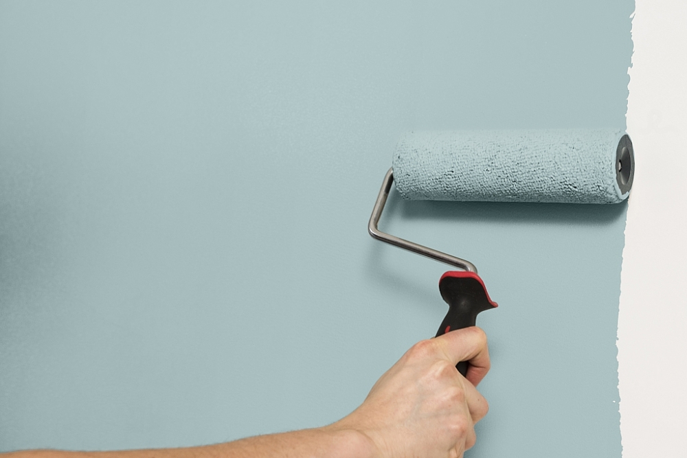 sử dụng sơn chống mốc