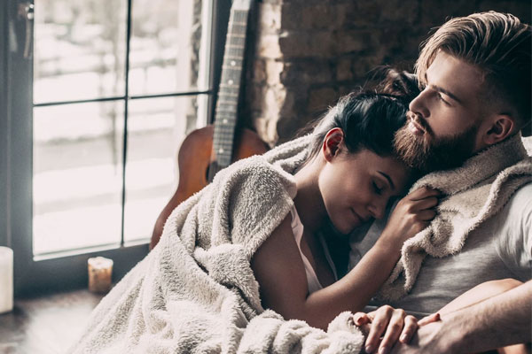 Sau khi quan hệ nên làm gì? Nghỉ ngơi để hồi phục sức khỏe