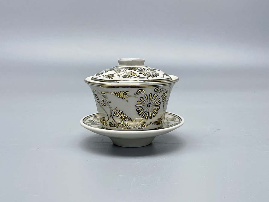 bat-sam-gom-chu-dau-ve-vang-kim-1