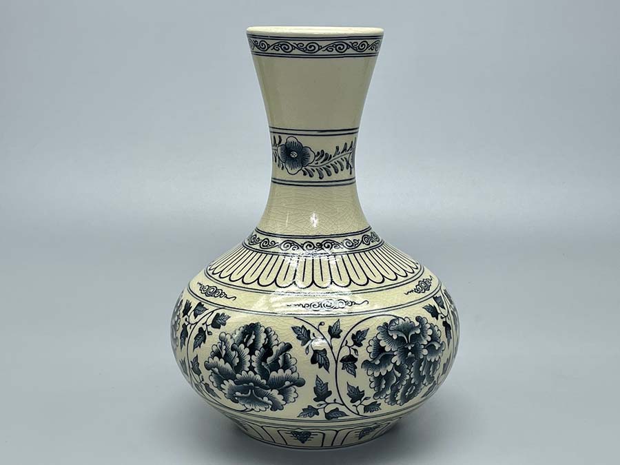 binh-cuc-quan-tu-h28-gom-chu-dau-truyen-thong-3