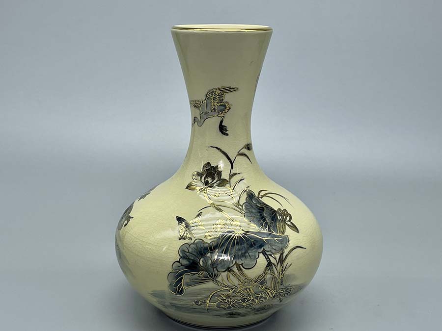 binh-hoa-lieu-hac-h267-gom-chu-dau-ve-vang-kim-4