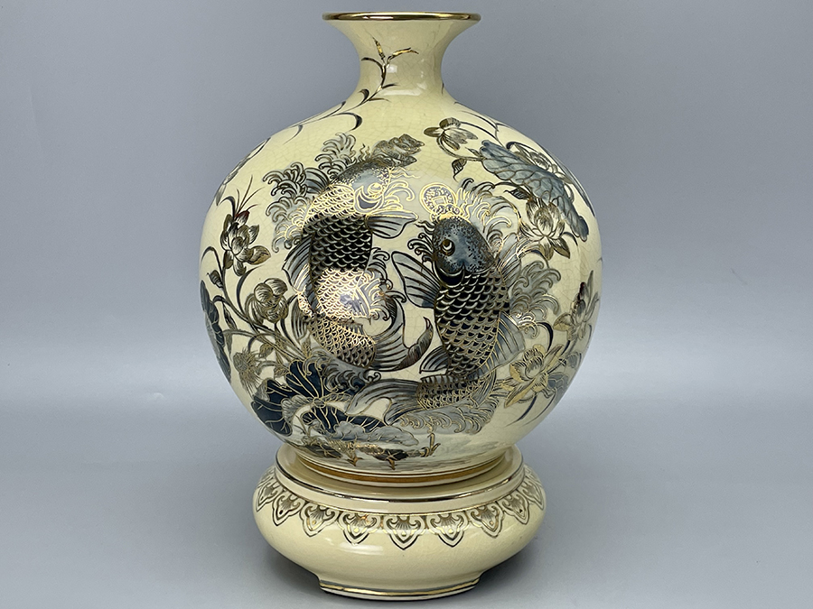 binh-hut-loc-ca-chep-hoa-sen-cao-30cm-gom-chu-dau-ve-vang-kim-1