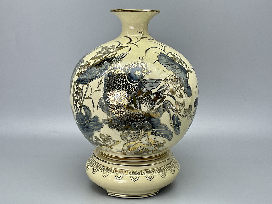 binh-hut-loc-ca-chep-hoa-sen-cao-30cm-gom-chu-dau-ve-vang-kim-2