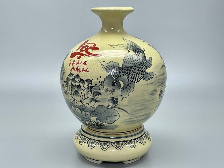 binh-hut-loc-ca-chep-hoa-sen-chu-loc-h25-gom-chu-dau-truyen-thong-4