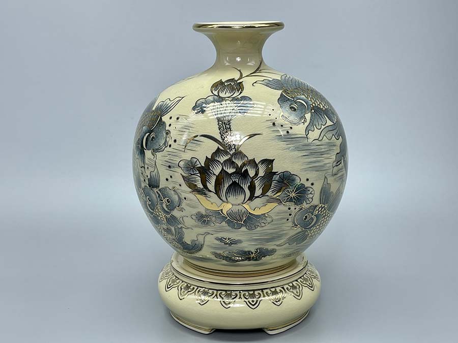 binh-hut-loc-ca-chep-hoa-sen-h30-ve-vang-kim-gom-chu-dau-2