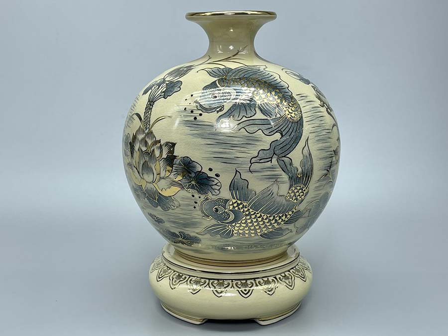 binh-hut-loc-ca-chep-hoa-sen-h30-ve-vang-kim-gom-chu-dau-3