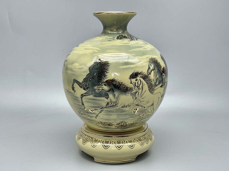 binh-hut-loc-ma-dao-thanh-cong-cao-30cm-gom-chu-dau-ve-vang-kim-1