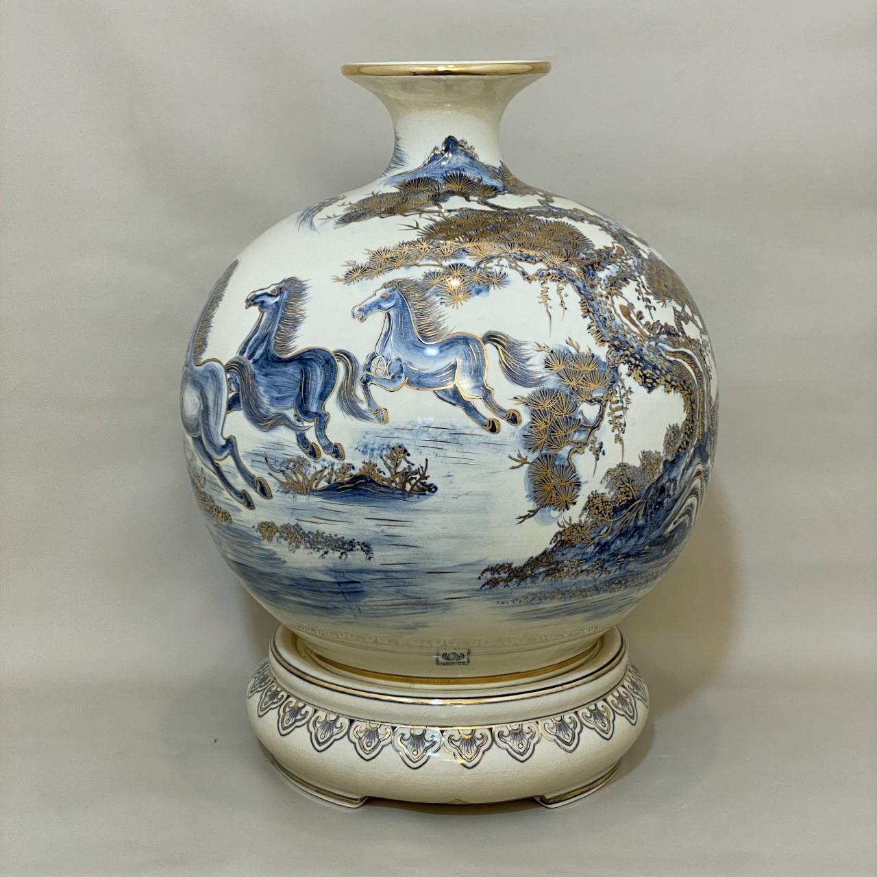 binh-hut-loc-ma-dao-thanh-cong-h35-vang-kim-5