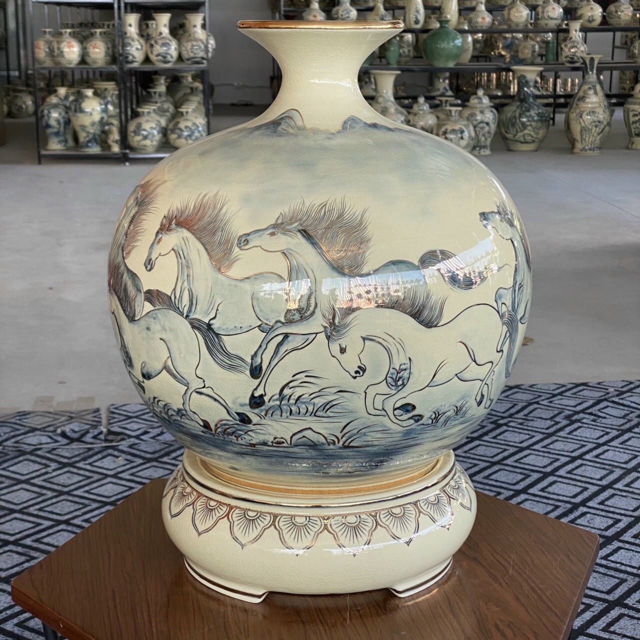 binh-hut-loc-ma-dao-thanh-cong-h40-vang-kim-1