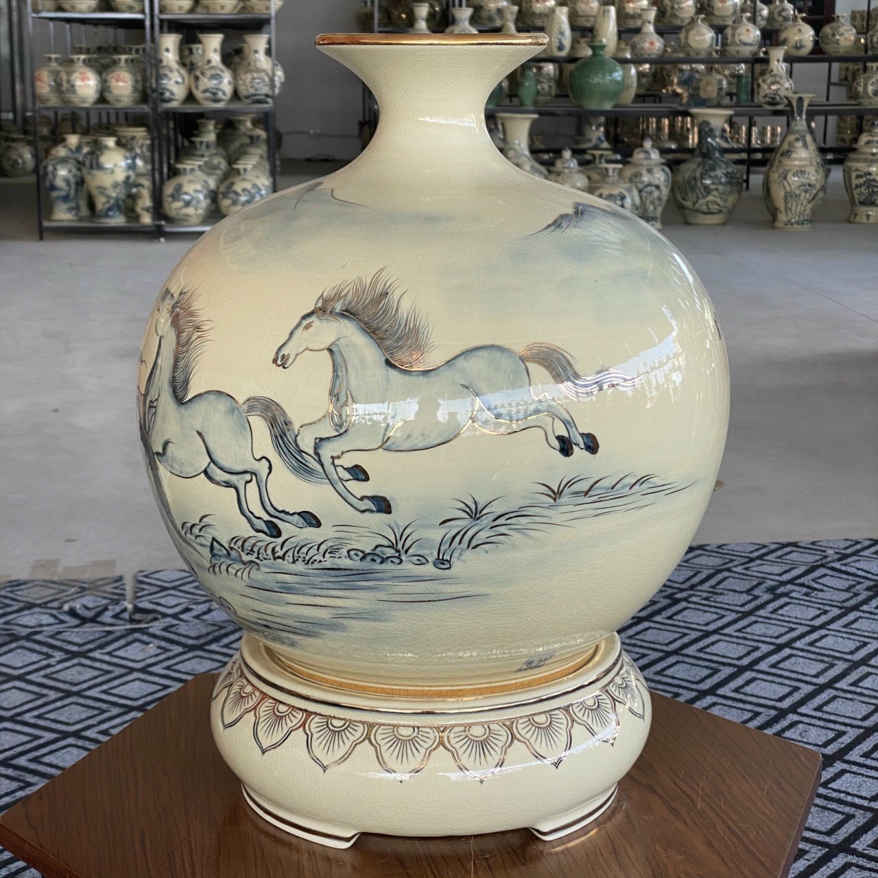 binh-hut-loc-ma-dao-thanh-cong-h40-vang-kim-3