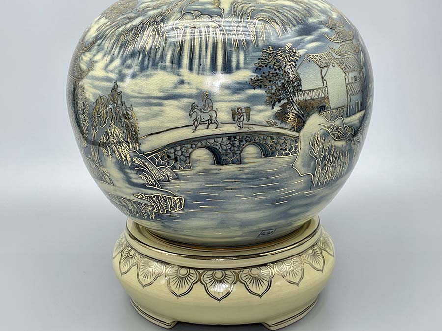 binh-hut-loc-son-thuy-huu-tinh-gom-chu-dau-ve-vang-kim-6