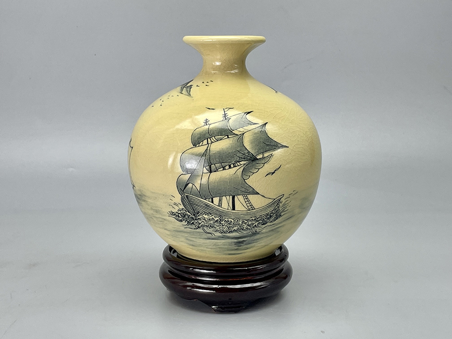 binh-hut-loc-thuan-buom-xuoi-gio-cao-19cm-gom-chu-dau-truyen-thong-2