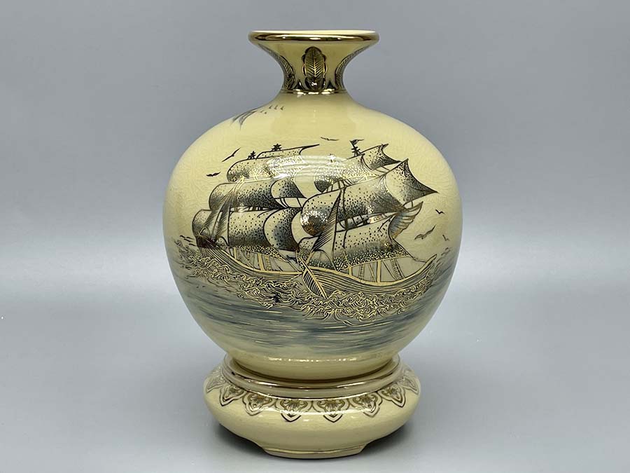 binh-hut-loc-thuan-buom-xuoi-gio-h22-gom-chu-dau-ve-vang-kim-1