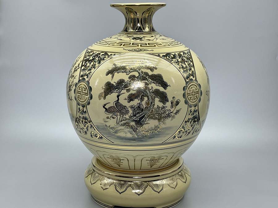 binh-hut-loc-tu-canh-chu-loc-h45-ve-vang-kim-3