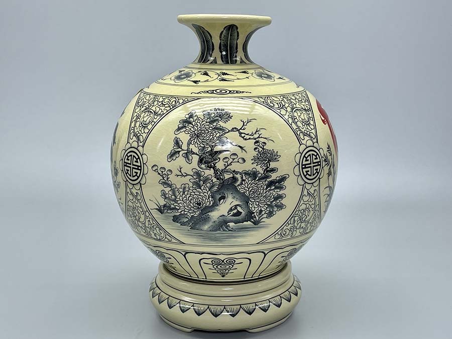 binh-hut-loc-tu-canh-chu-phuc-h30-gom-chu-dau-truyen-thong-2