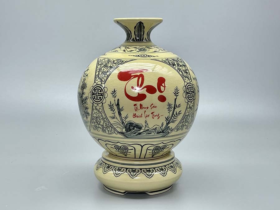 binh-hut-loc-tu-canh-chu-tho-h25-gom-chu-dau-truyen-thong-1