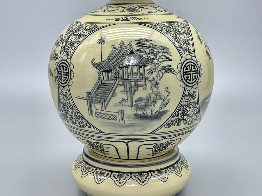 binh-hut-loc-tu-canh-ha-noi-h25-gom-chu-dau-truyen-thong-2