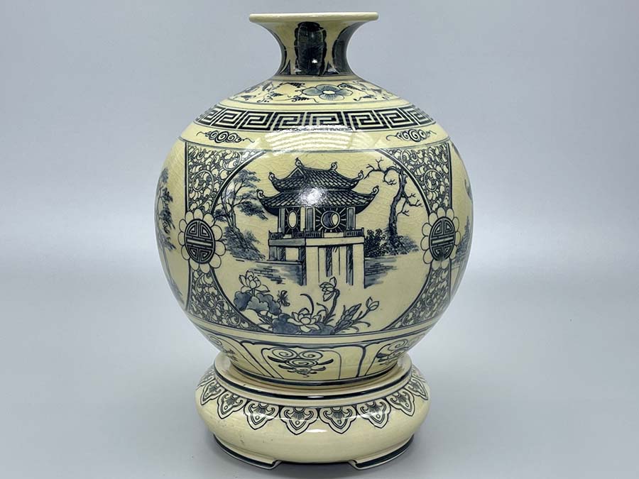 binh-hut-loc-tu-canh-ha-noi-h30-gom-chu-dau-truyen-thong-3