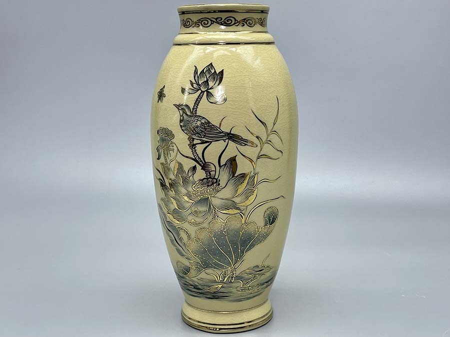 binh-phi-yen-hoa-sen-h35-gom-chu-dau-ve-vang-kim-1