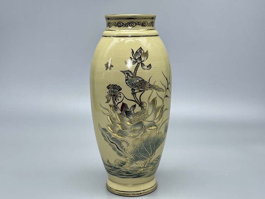 binh-phi-yen-hoa-sen-h35-gom-chu-dau-ve-vang-kim-2