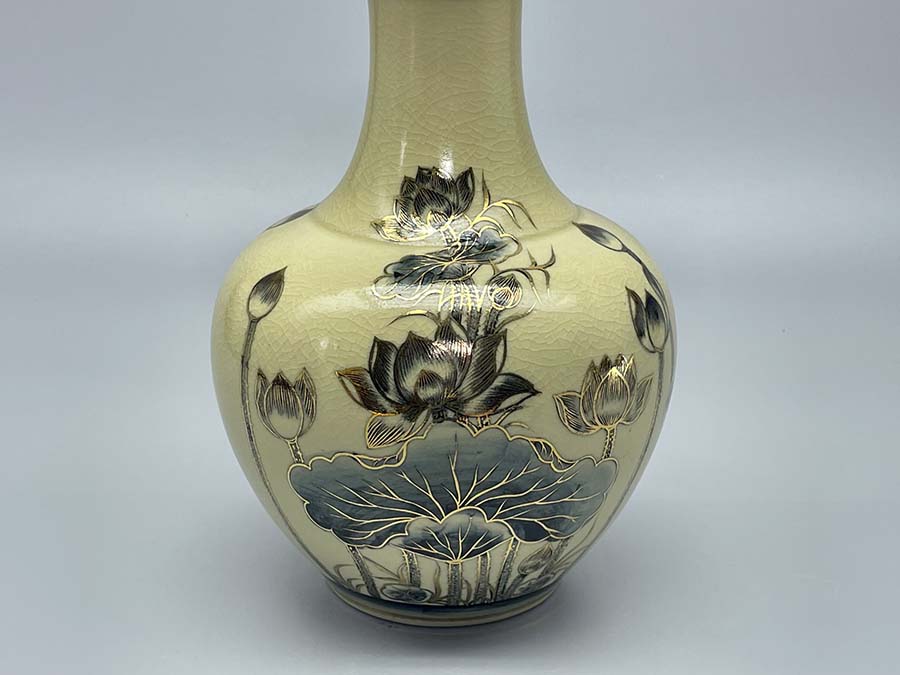 binh-phu-quy-hoa-sen-h30-gom-chu-dau-ve-vang-kim-3