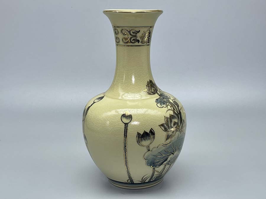 binh-phu-quy-hoa-sen-h30-gom-chu-dau-ve-vang-kim-4