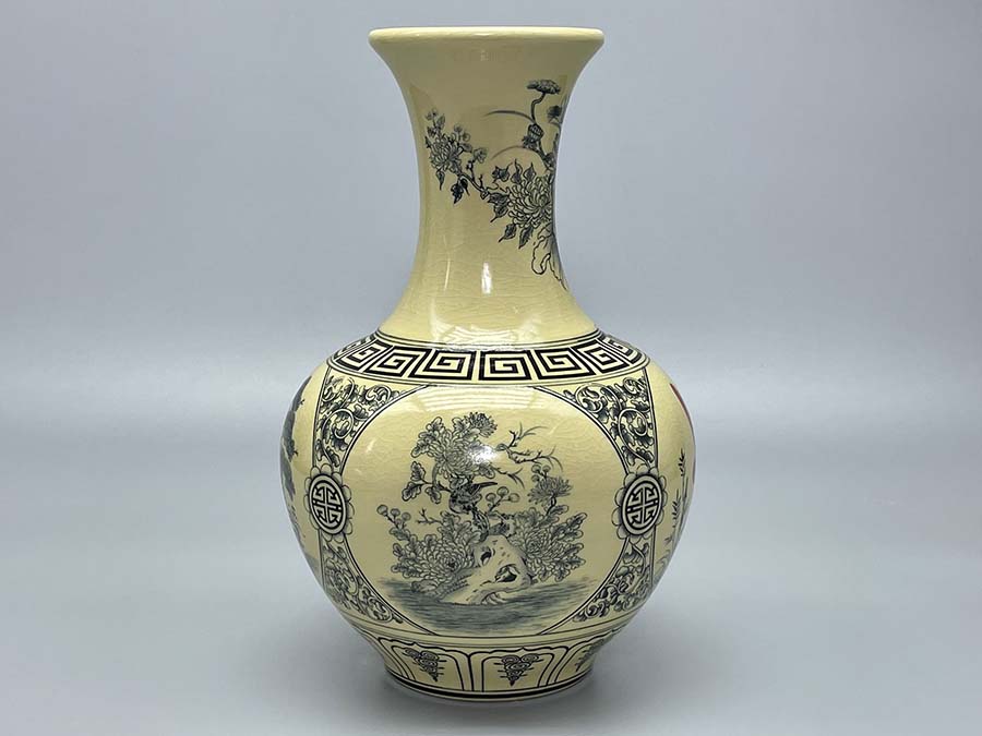 binh-phu-quy-tu-canh-chu-loc-h35-gom-chu-dau-truyen-thong-3