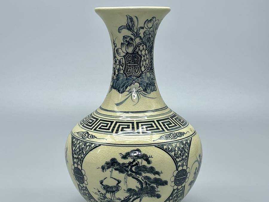 binh-phu-quy-tu-canh-h30-gom-chu-dau-truyen-thong-2