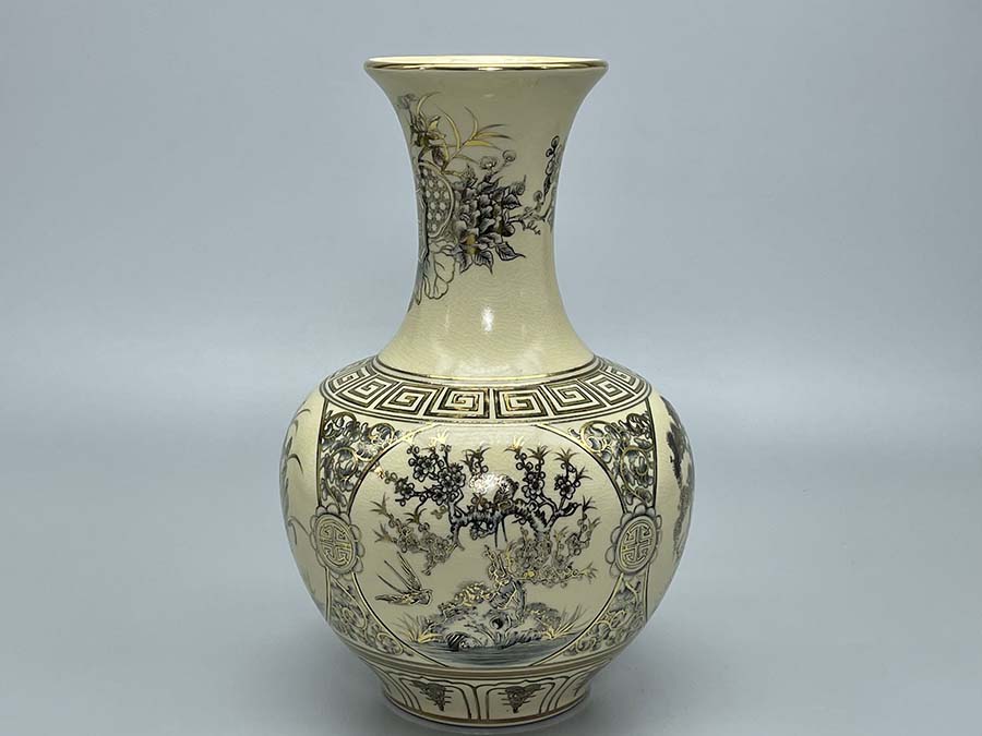 binh-phu-quy-tu-canh-h35-gom-chu-dau-ve-vang-kim-4