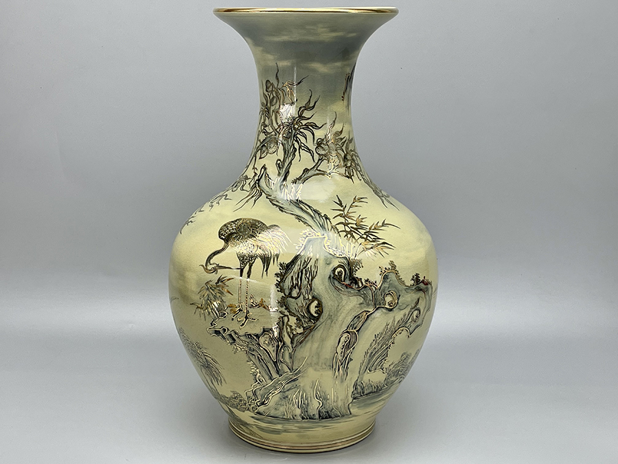 binh-phu-quy-tung-hac-3d-h50-gom-chu-dau-ve-vang-kim-5