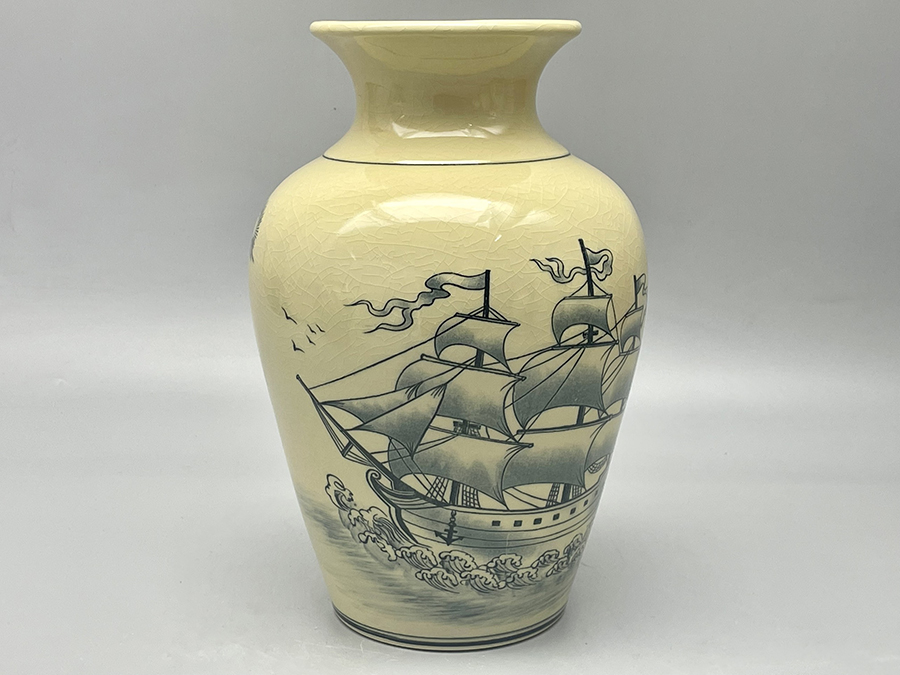 binh-thien-huong-hoa-tiet-thuan-buom-xuoi-gio-h28-gom-chu-dau-truyen-thong-3