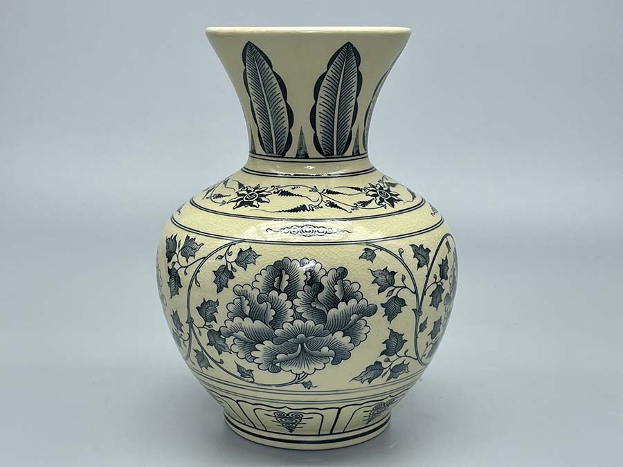 binh-truong-phuc-h28-gom-chu-dau-truyen-thong-1