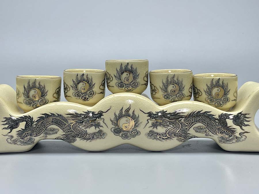 bo-5-chen-tho-gom-chu-dau-ve-vang-kim-2