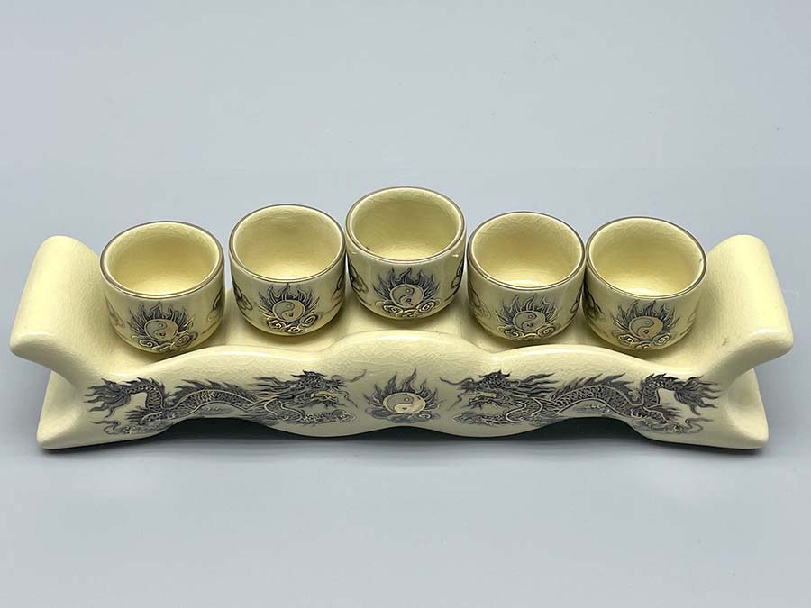 bo-5-chen-tho-gom-chu-dau-ve-vang-kim-5