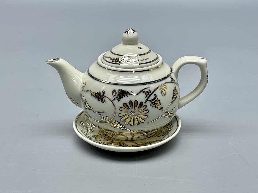 bo-am-chen-hoa-cuc-day-khong-quai-gom-chu-dau-ve-vang-kim-4