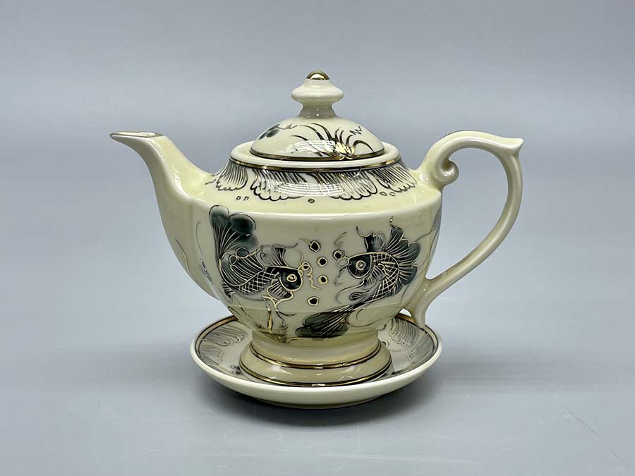 bo-am-chen-than-den-ca-chep-gom-chu-dau-ve-vang-kim-4