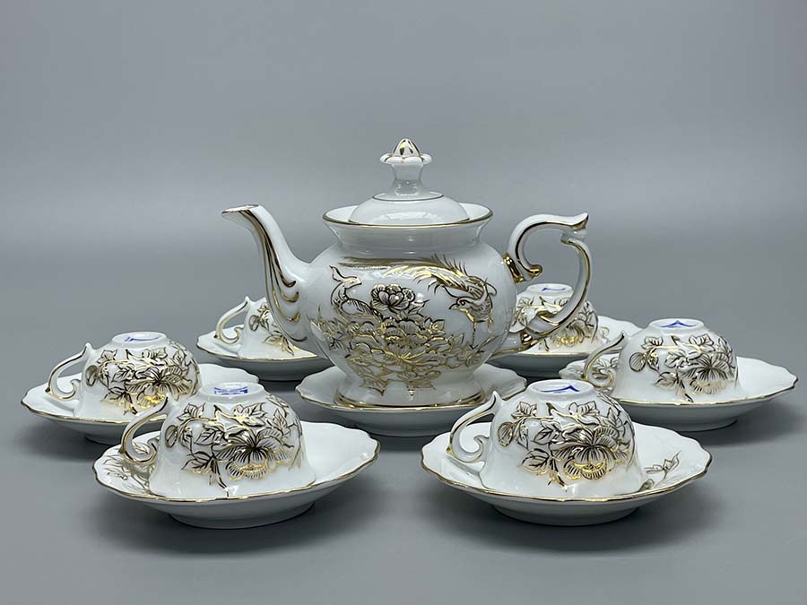 bo-am-tra-chim-cong-hoa-cuc-dap-noi-gom-chu-dau-ve-vang-kim-1