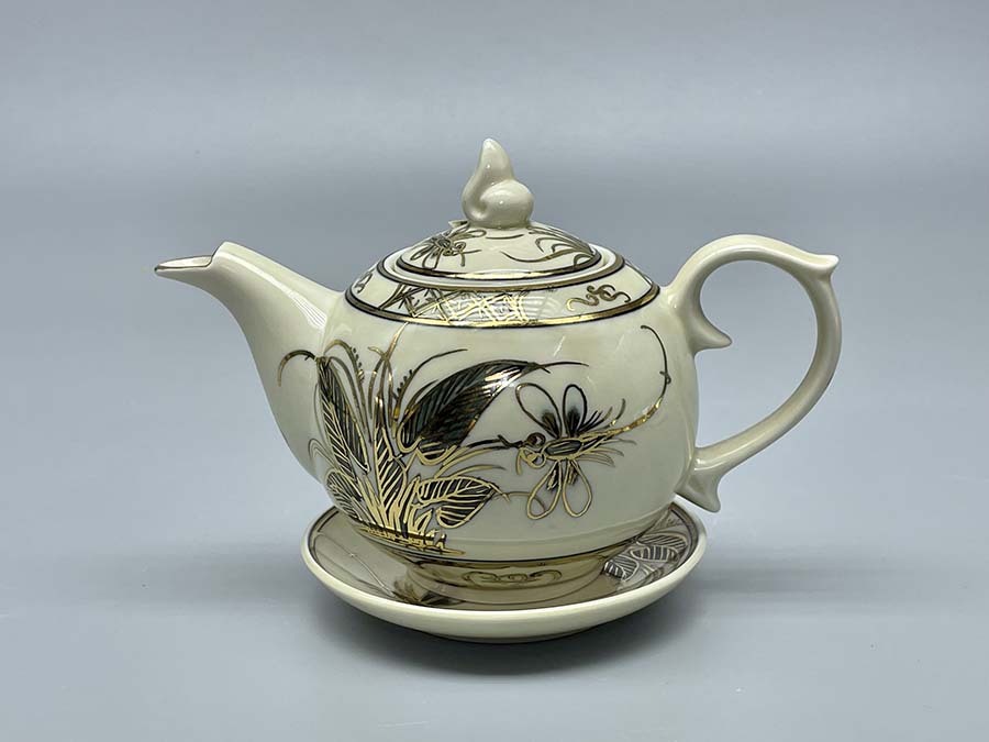 bo-am-tra-chuon-chuon-dang-tron-gom-chu-dau-ve-vang-kim-4