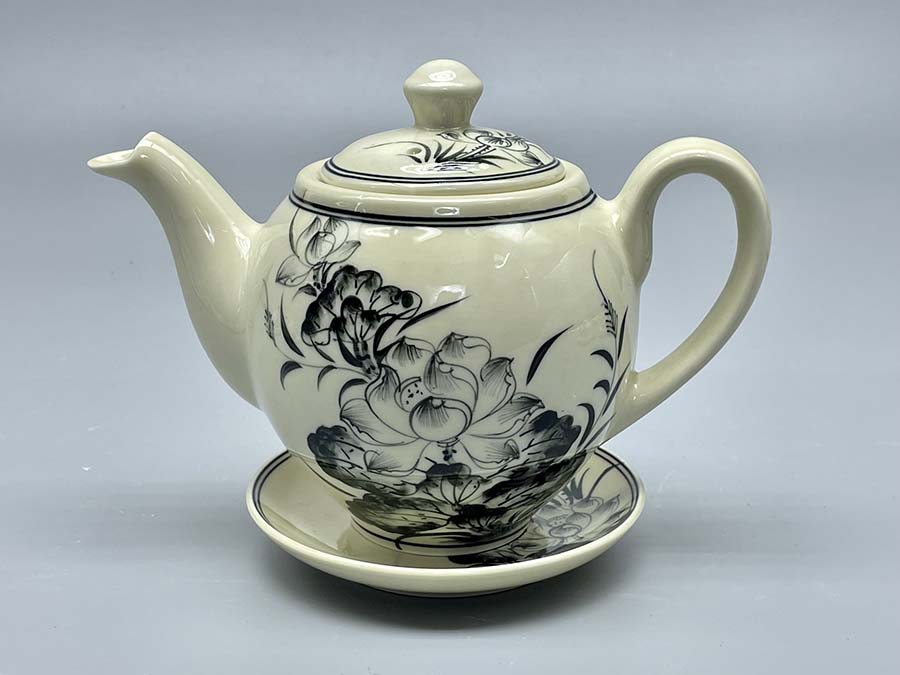 bo-am-tra-hoa-sen-tron-gom-chu-dau-truyen-thong-4